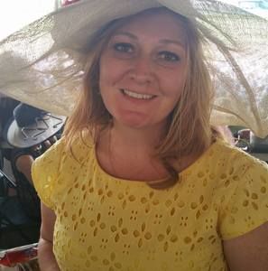 Meet your Posher, Stacy